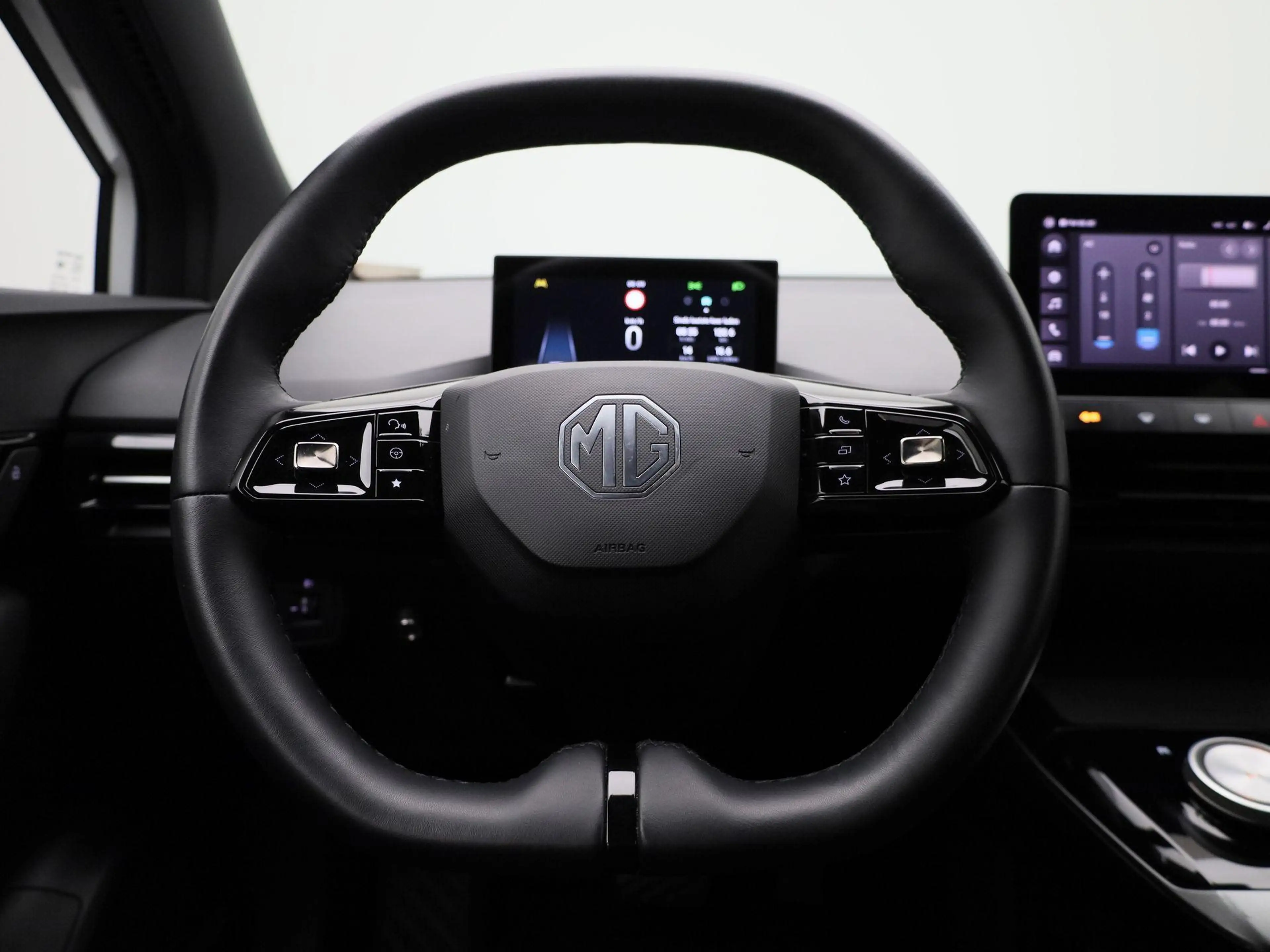 MG MG4 Electric Comfort 64 kWh | WORDT VERWACHT | APPLE C — photo 7