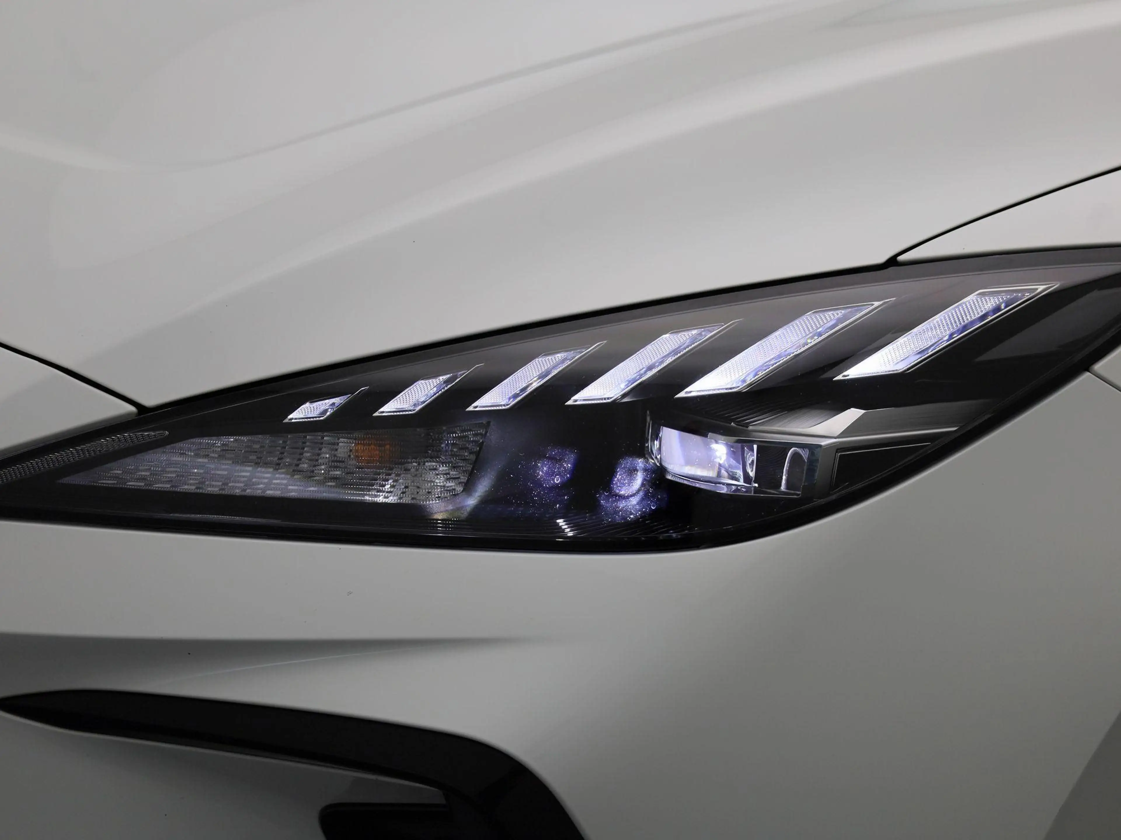 MG MG4 Electric Comfort 64 kWh | WORDT VERWACHT | APPLE C — photo 15