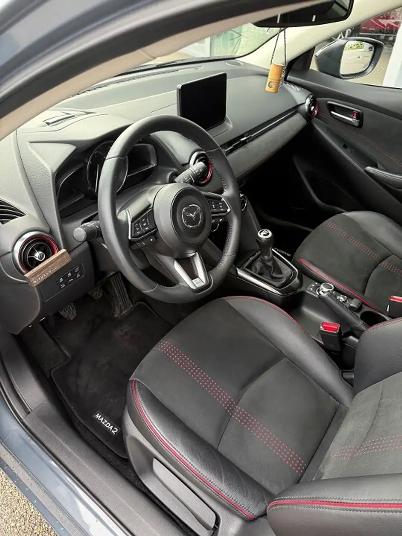Mazda 2 Mazda2 e-Skyactiv G90 Homura Aka Grau - 2