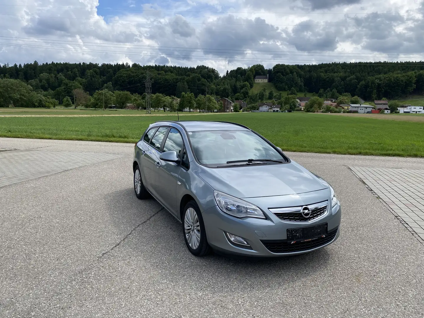 Opel Astra Sports Tourer - 2