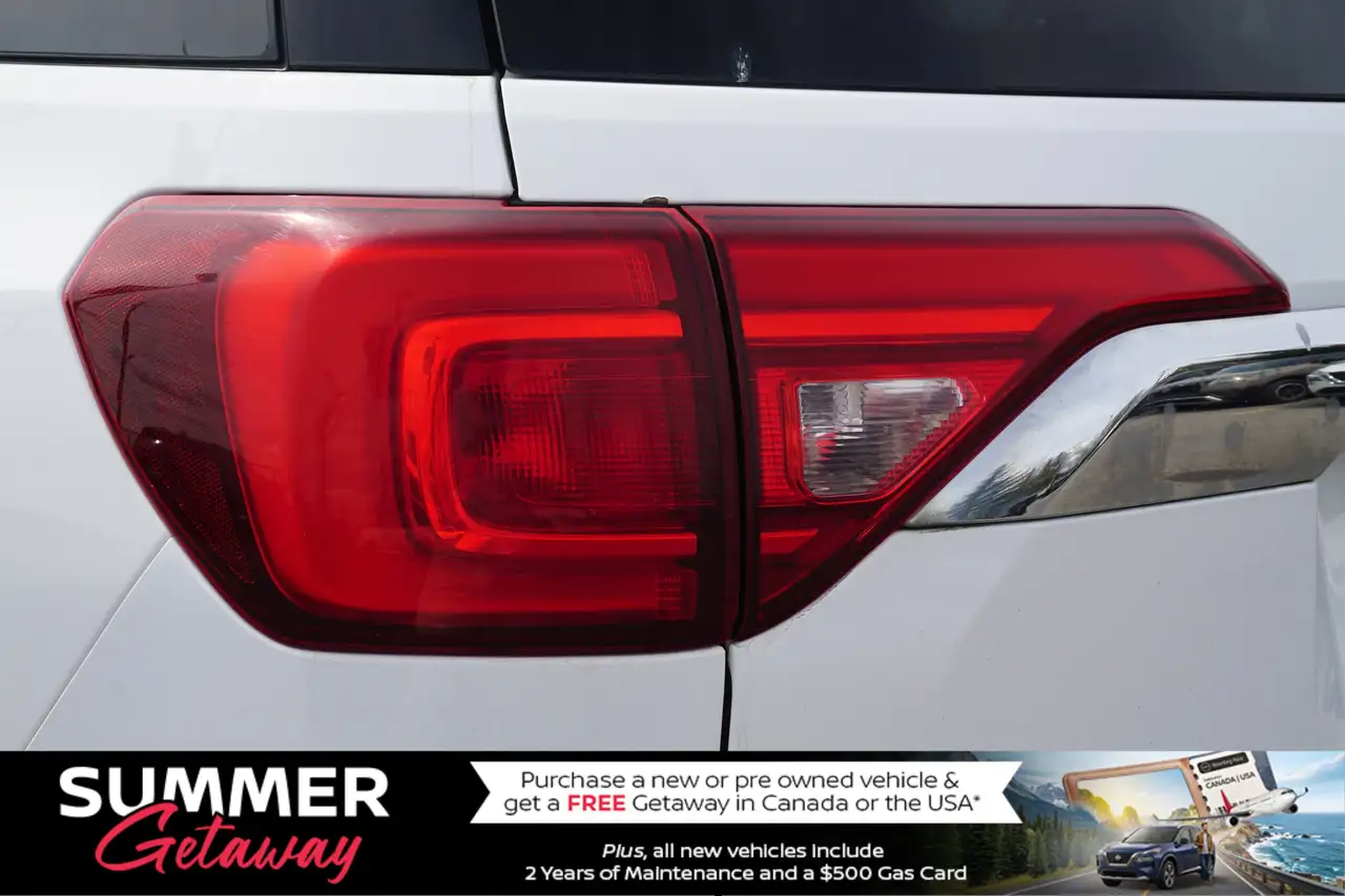 GMC Acadia снимка GMC Acadia