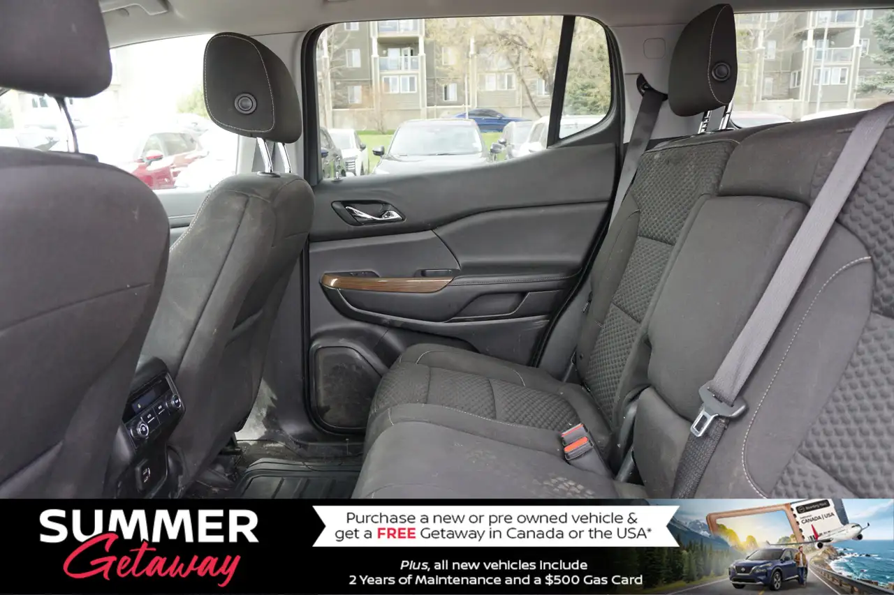 GMC Acadia снимка GMC Acadia