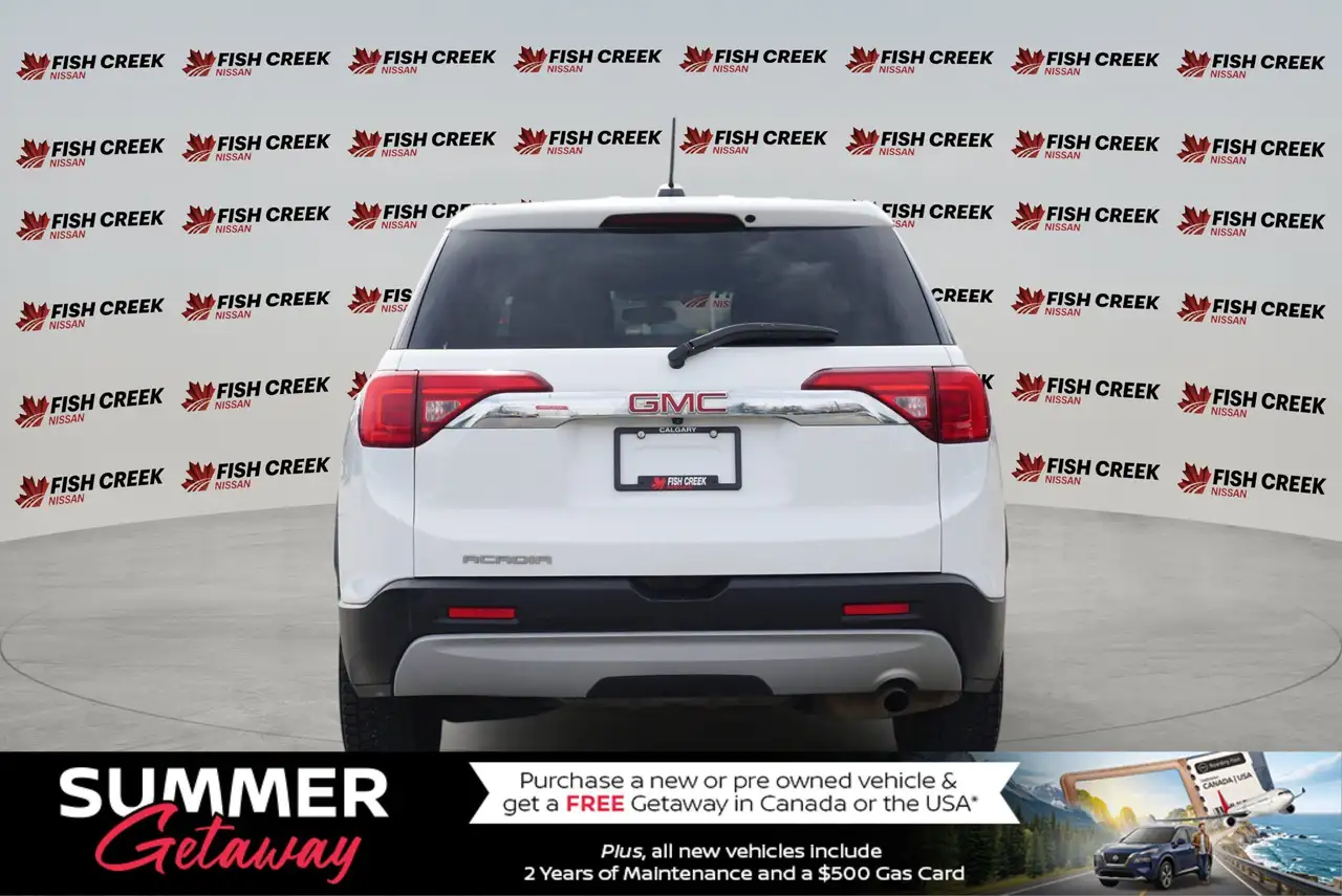 GMC Acadia снимка GMC Acadia