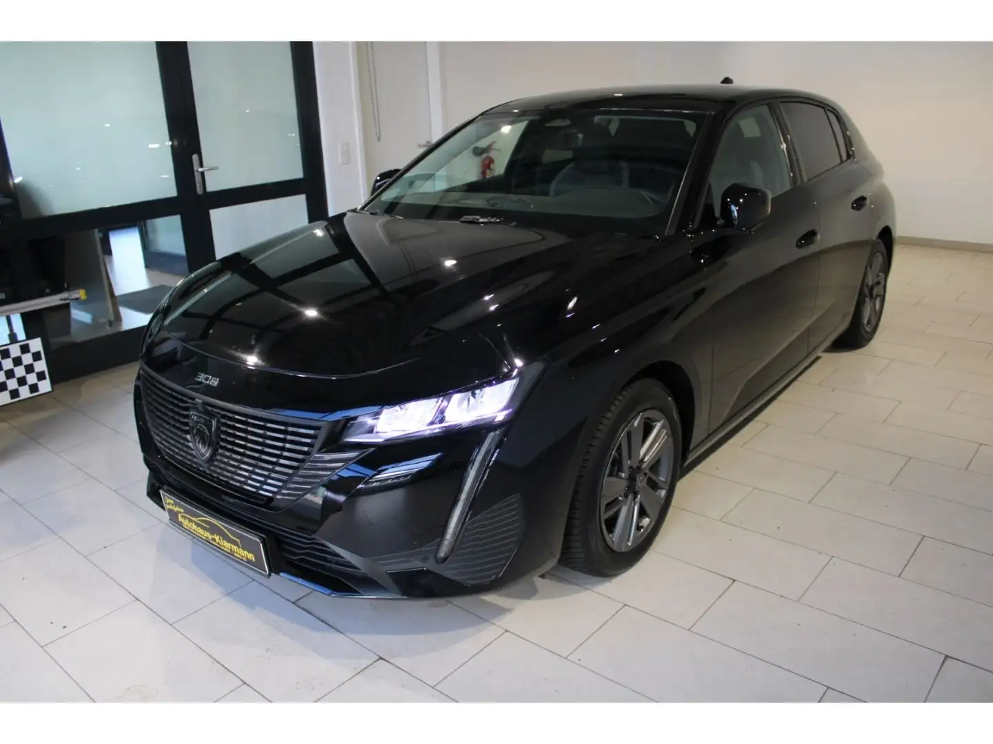 Peugeot 308 Allure 1.2 PureTech 130 EU6e Navi Memory Sit Noir - 1
