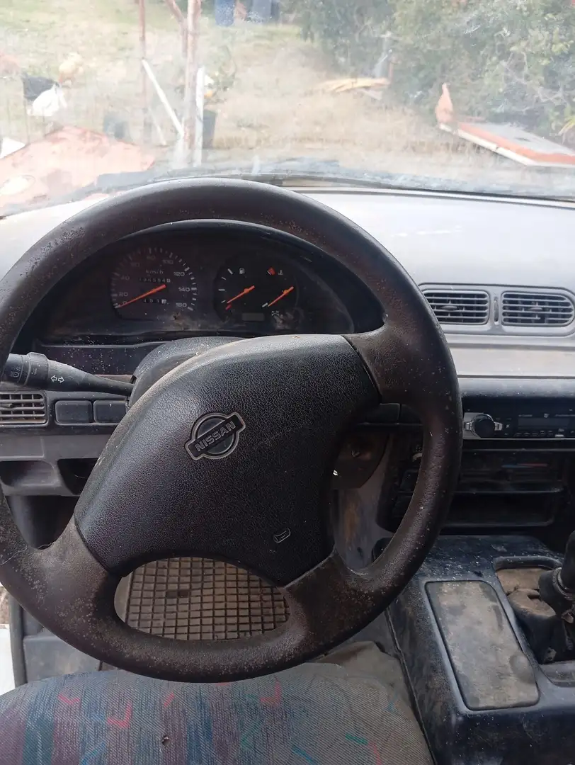 Nissan Vanette furgone 2.3 cargo Weiß - 2