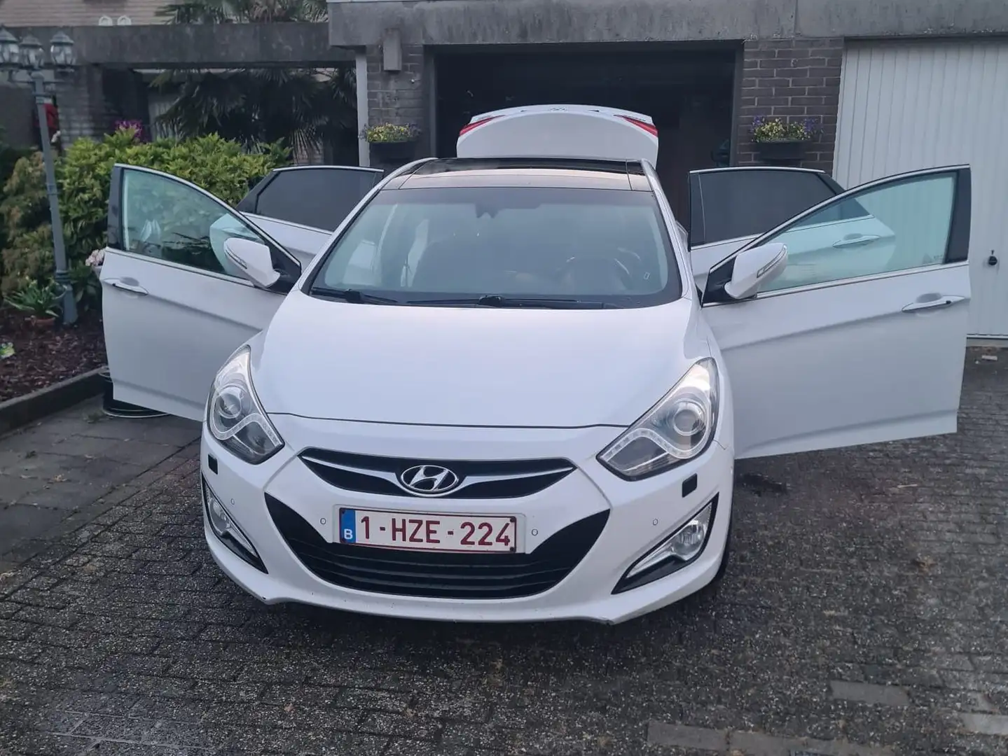 Hyundai i40 i40 1.7 CRDi Automatik Premium Blanc - 2