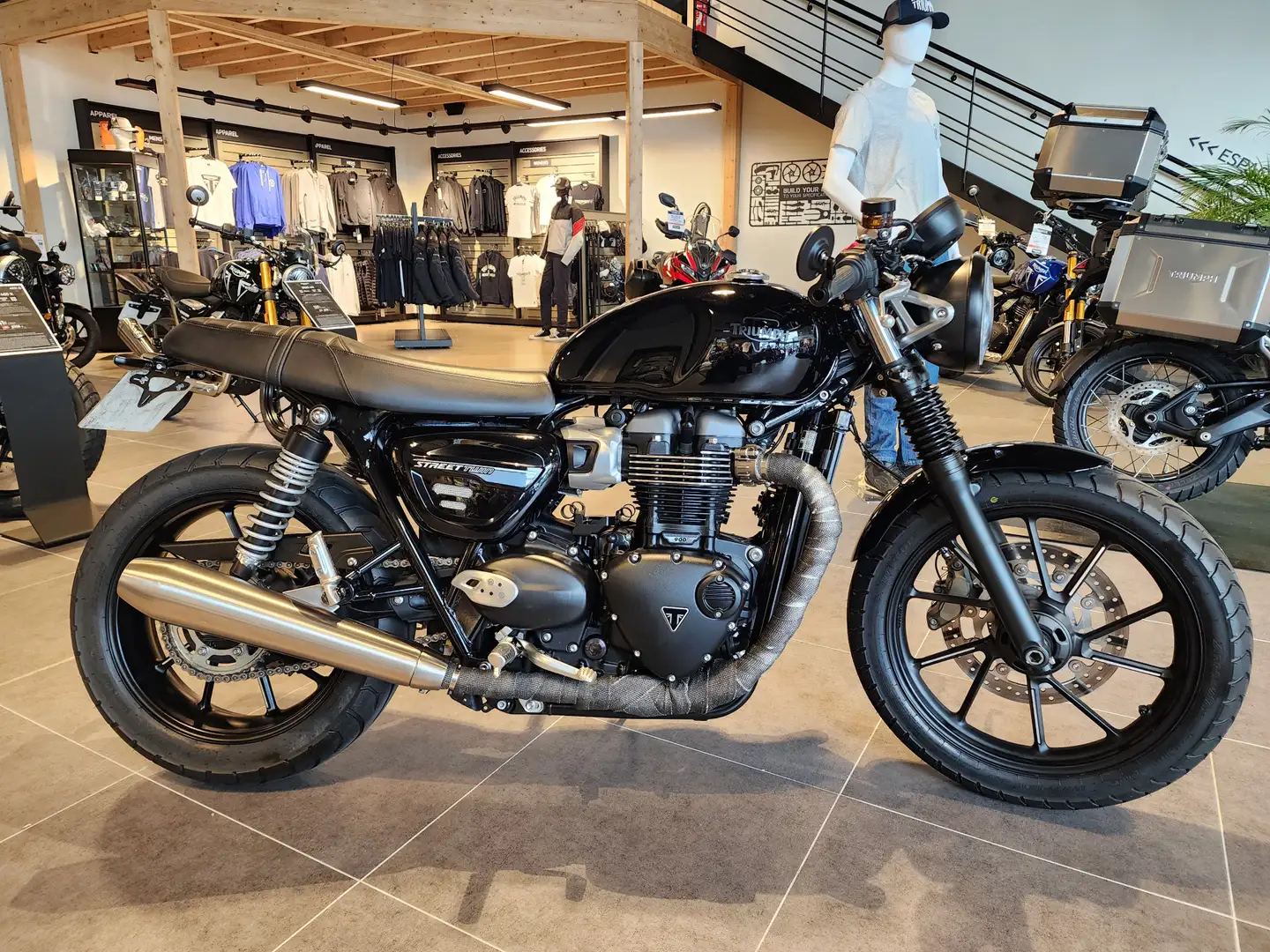 Triumph Street Twin Noir - 1