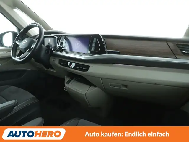 Volkswagen Multivan view 13