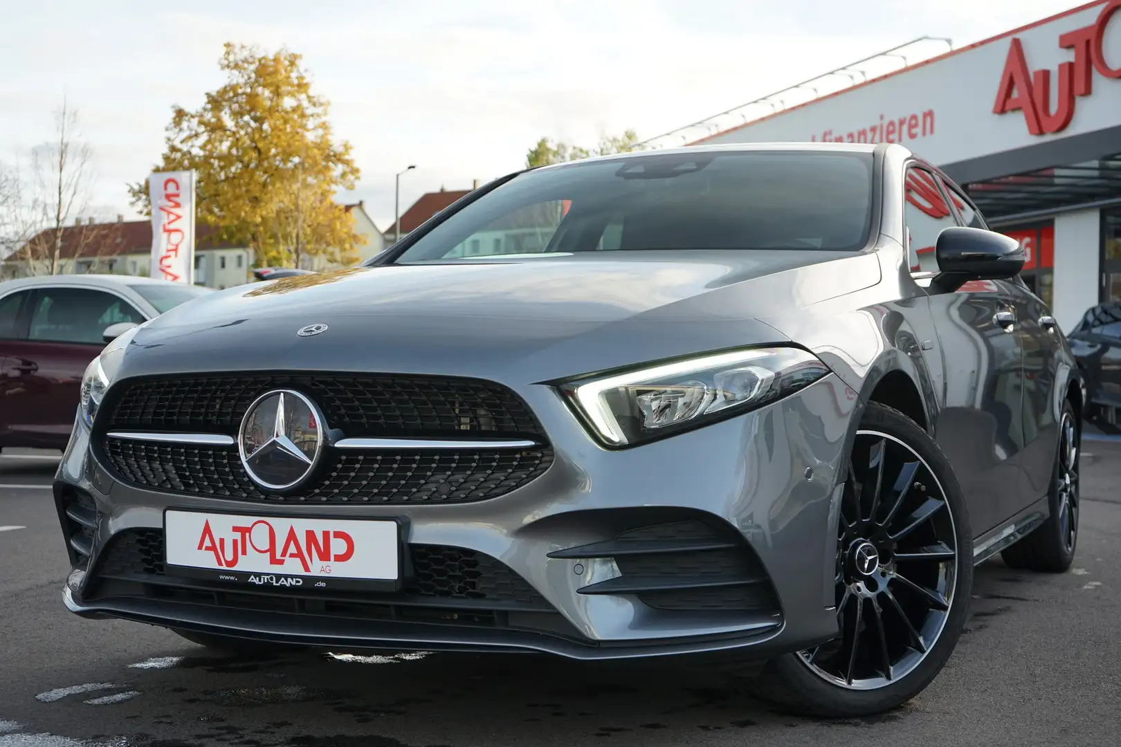 Mercedes-Benz A 140 A250 e AMG Line LED Navi Kamera Virtual Cockpit Gris - 2