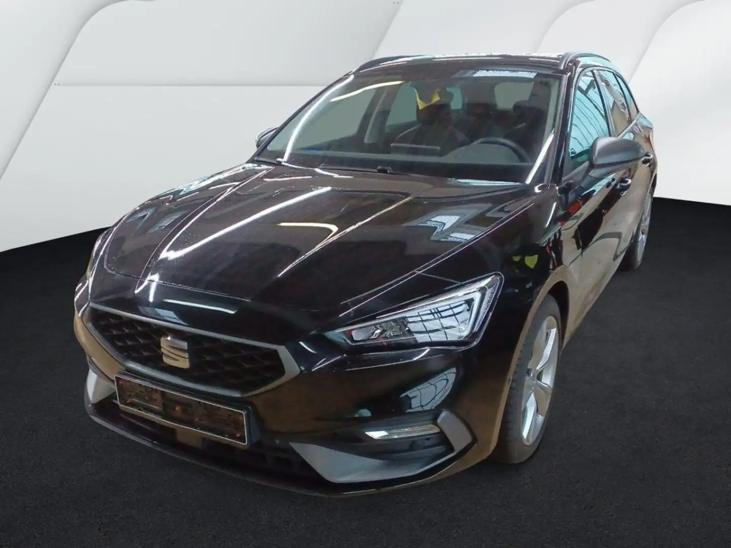 SEAT Leon Sportstourer FR 1.5 eTSI DSG Voll-LED Schwarz - 1