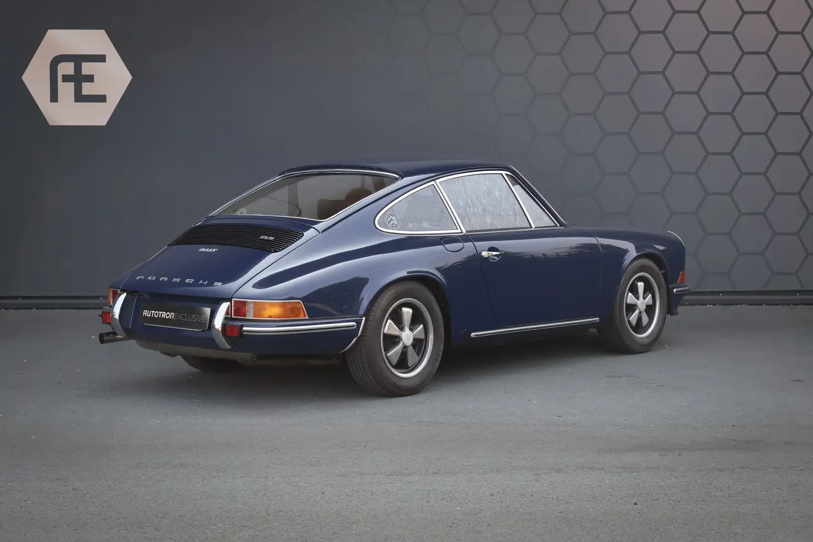 Porsche 992 T PORSCHE 911 T COUPE EU CAR | 1972 | OELKLAPPE | Blau - 2