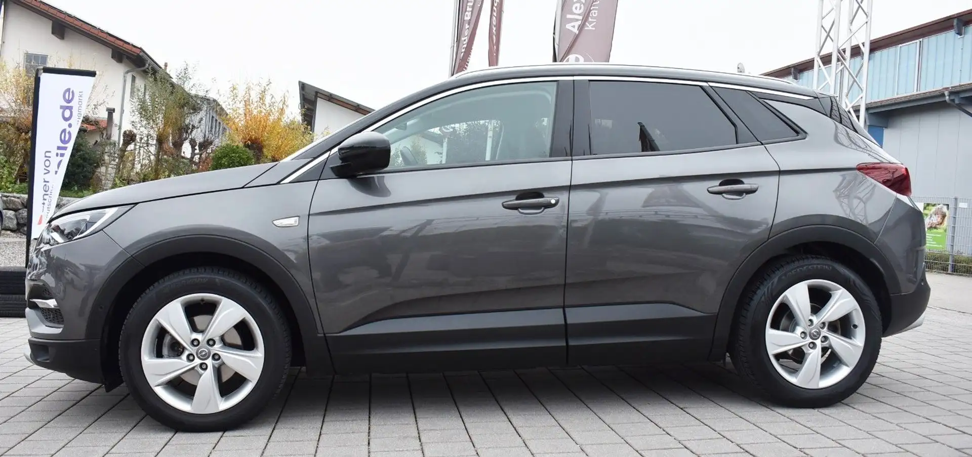 Opel Grandland X 1.5 CDTI Ultimate Grau - 1