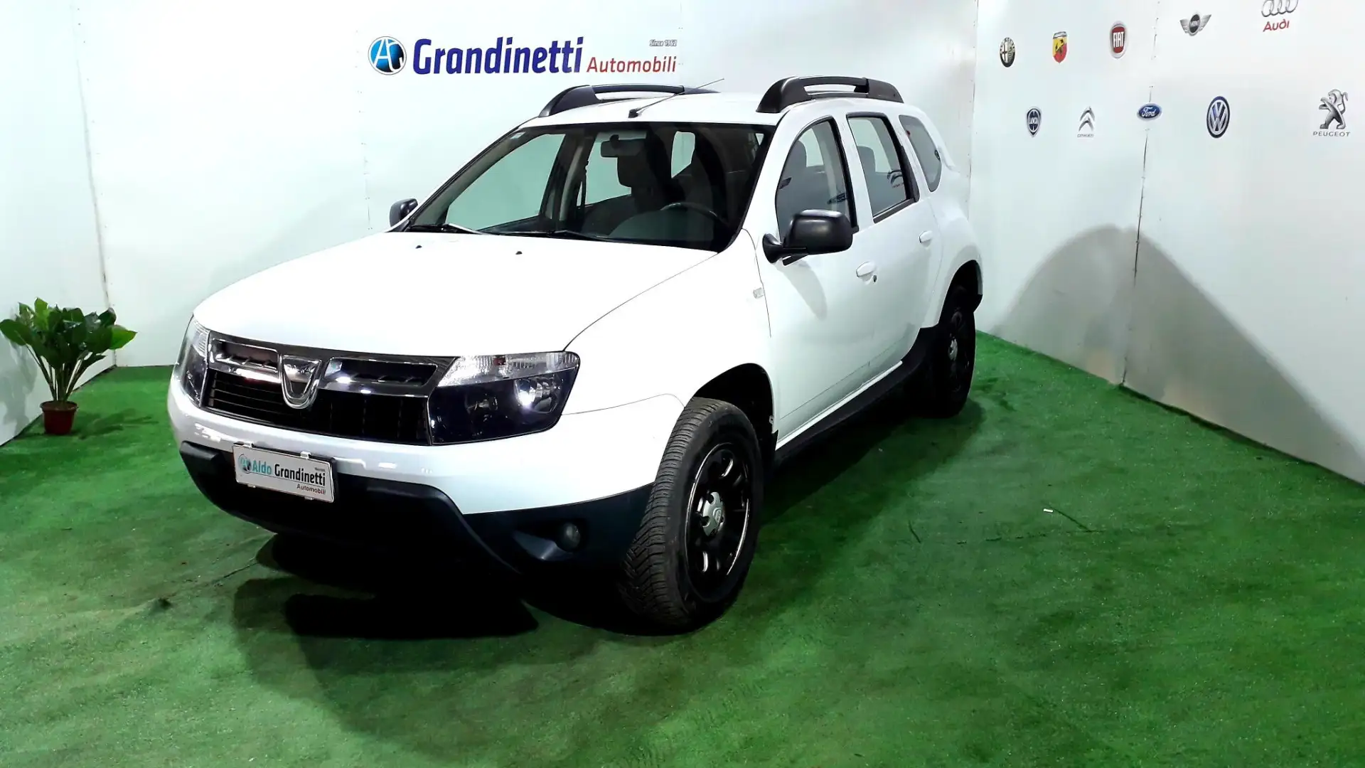 Dacia Duster Duster 1.5 dCi 110CV 4x4 LaurÃ¨ate Bianco - 1