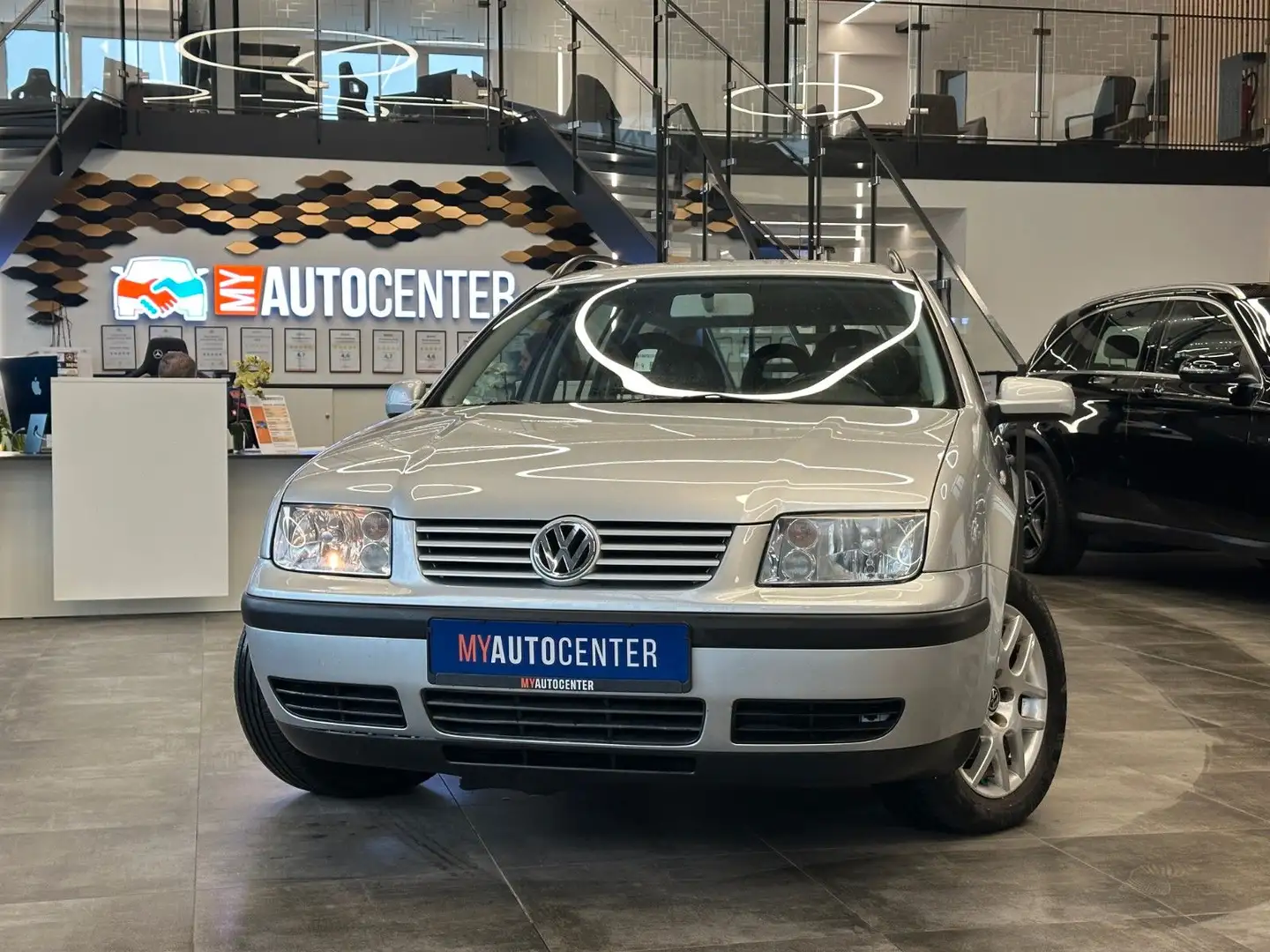Volkswagen Bora 2.0 Edition Variant*Touchscreen*Klima*Radio Silber - 1