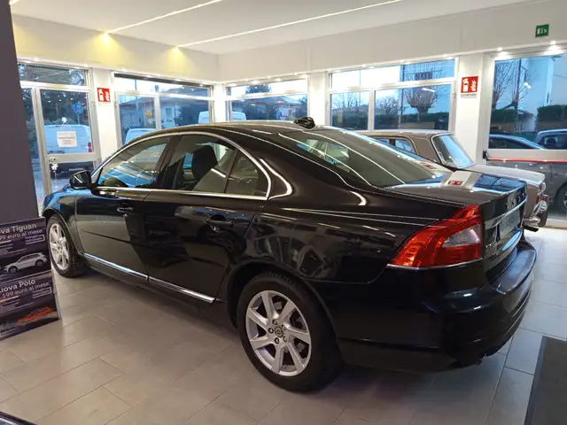Volvo S80