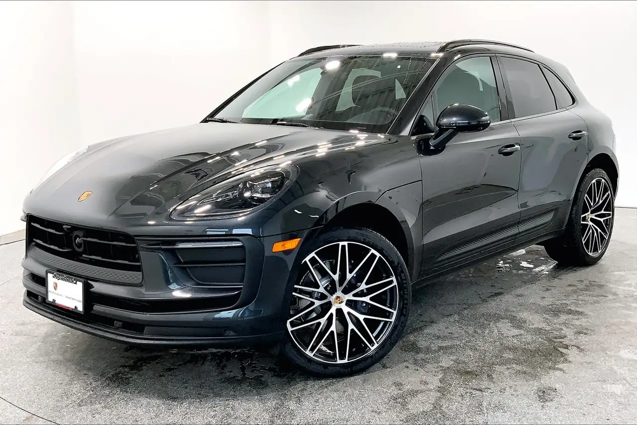 2025 Porsche Macan