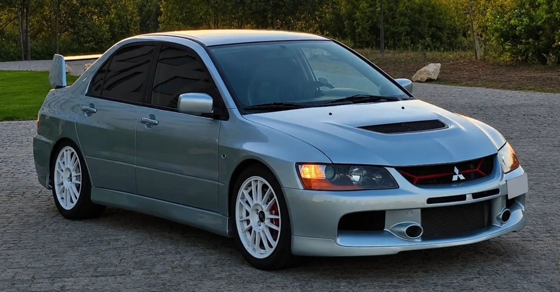 Mitsubishi Lancer Evo - 1