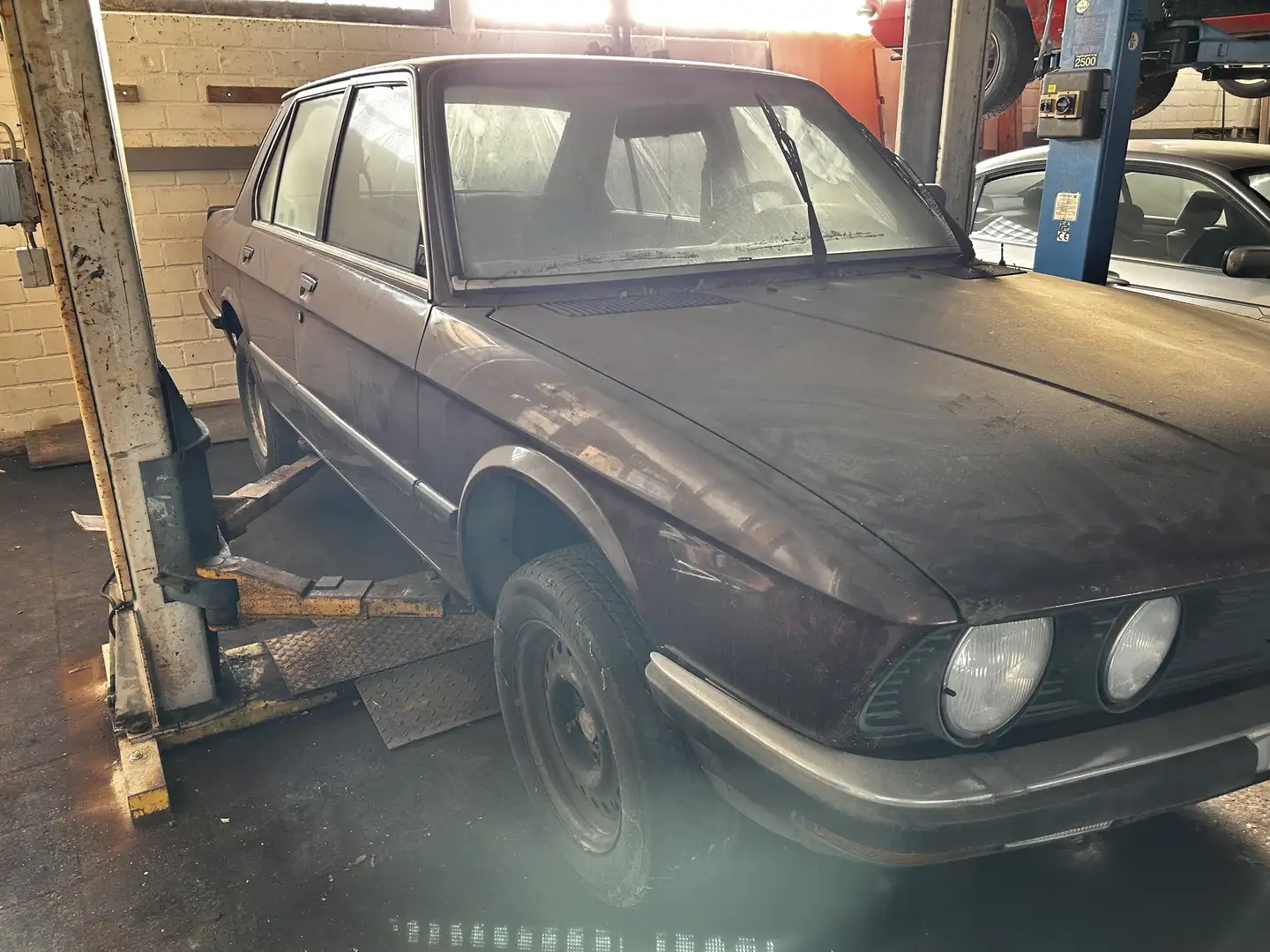 Alpina B10 3.5, Produktionsnummer 001 - 2