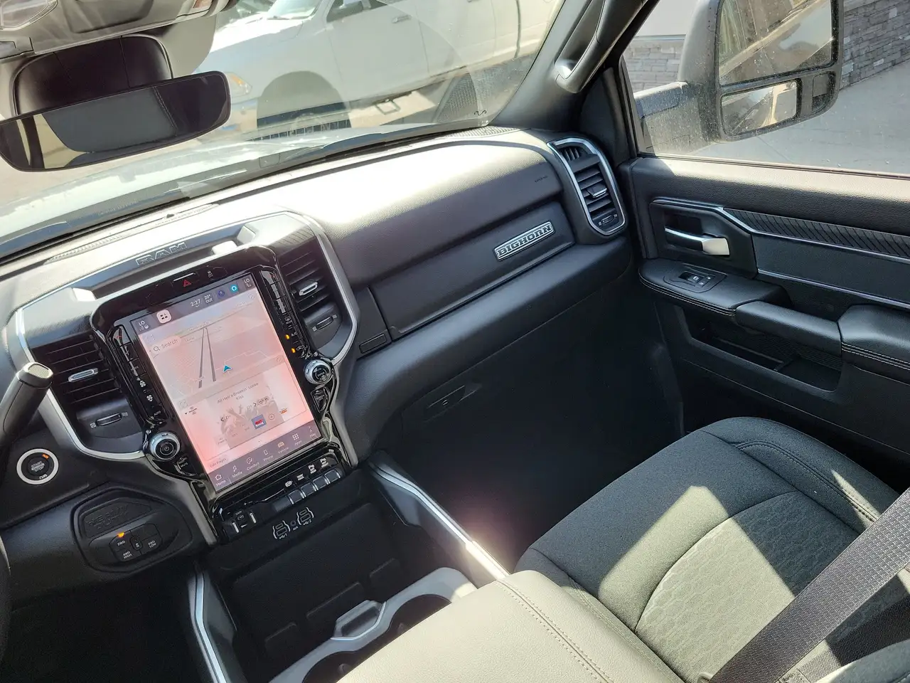 RAM 3500 снимка RAM 3500