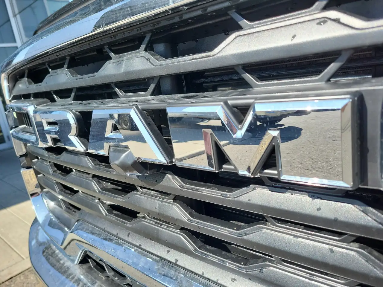 RAM 3500 снимка RAM 3500