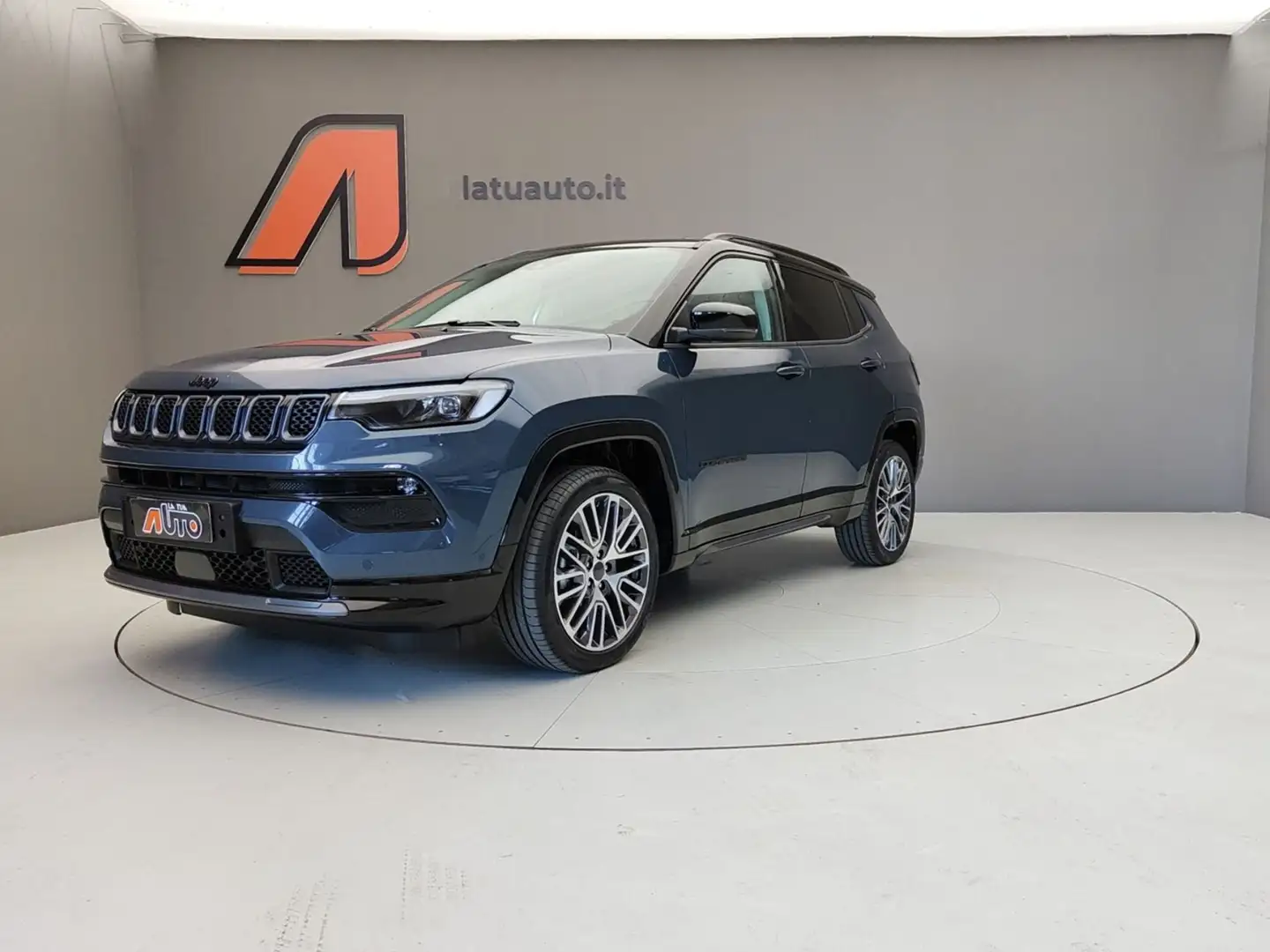 Jeep Compass 1.5 T4 130CV HYBRID SUMMIT DCT7 Blauw - 1
