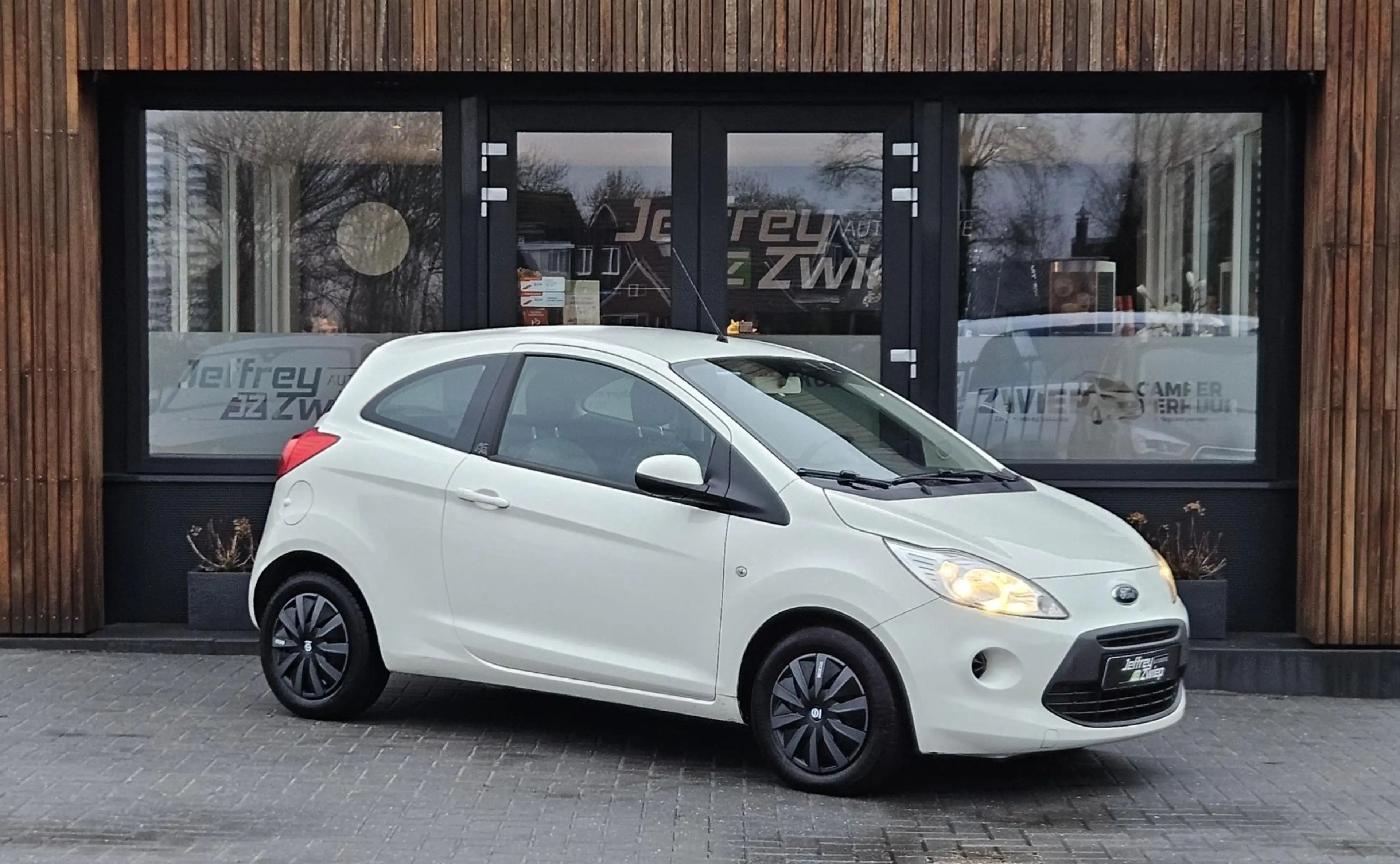 Ford Ka/Ka+ 1.2 Cool & Sound start/stop — photo 2