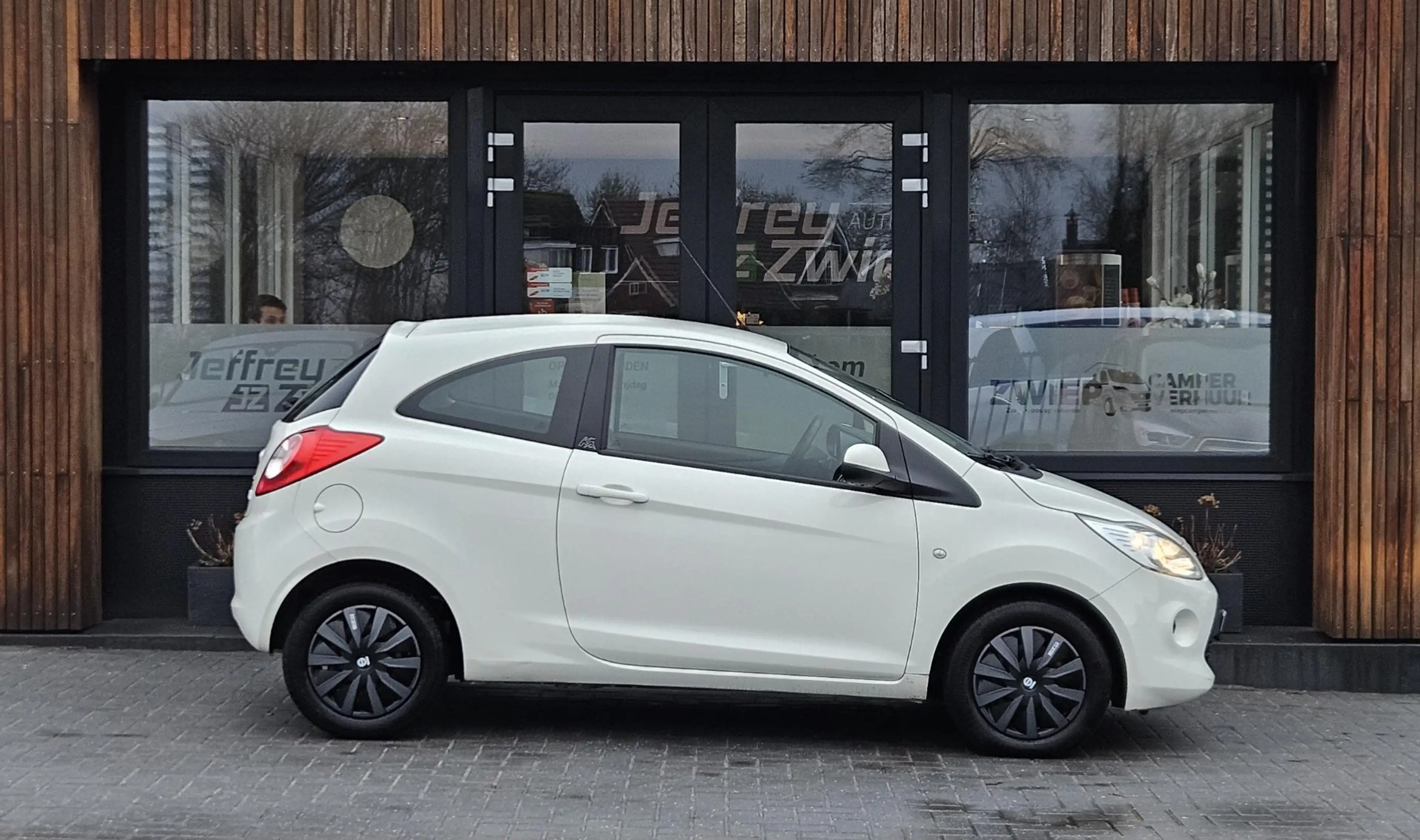 Ford Ka/Ka+ 1.2 Cool & Sound start/stop — photo 6