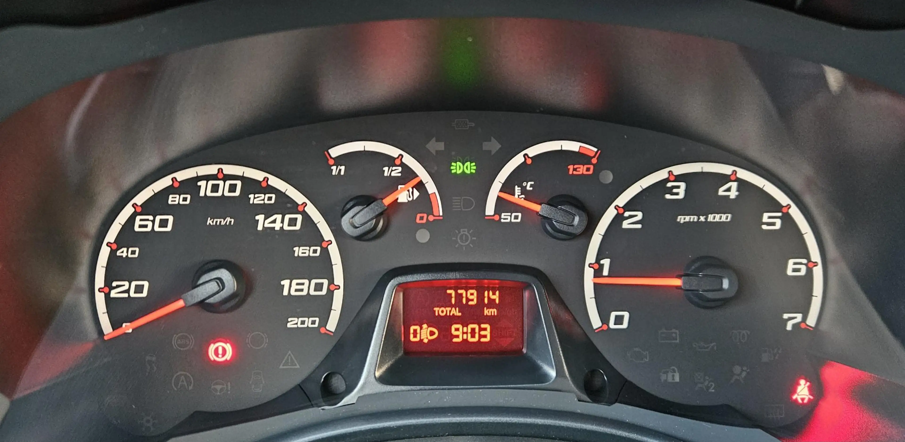Ford Ka/Ka+ 1.2 Cool & Sound start/stop — photo 15