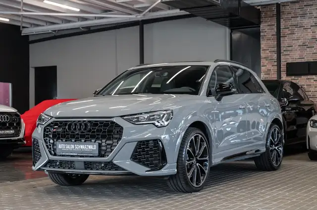Audi RS Q3 view 2