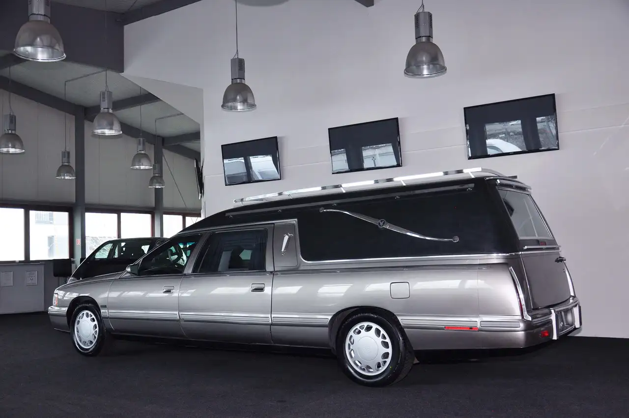 Cadillac Deville V8 ! Leichenwagen ! Erst 066.071 km !, foto 2