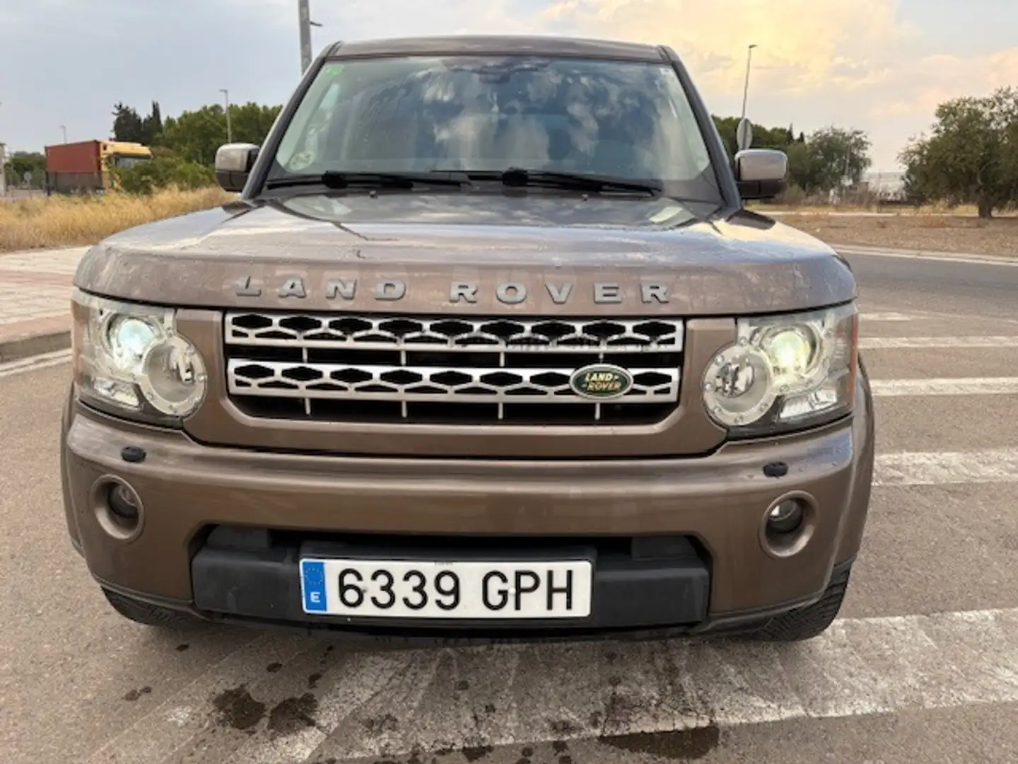 Land Rover Discovery 3.0 SDV6 SE 245cv Brun - 1