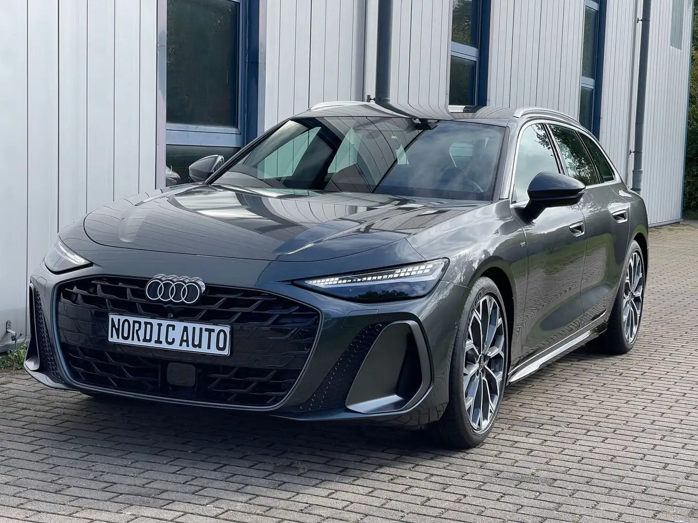 Audi A6 2.0 TDI quattro S line+CAM+KEYLESS+360°+AHK+STANDH Grau - 1