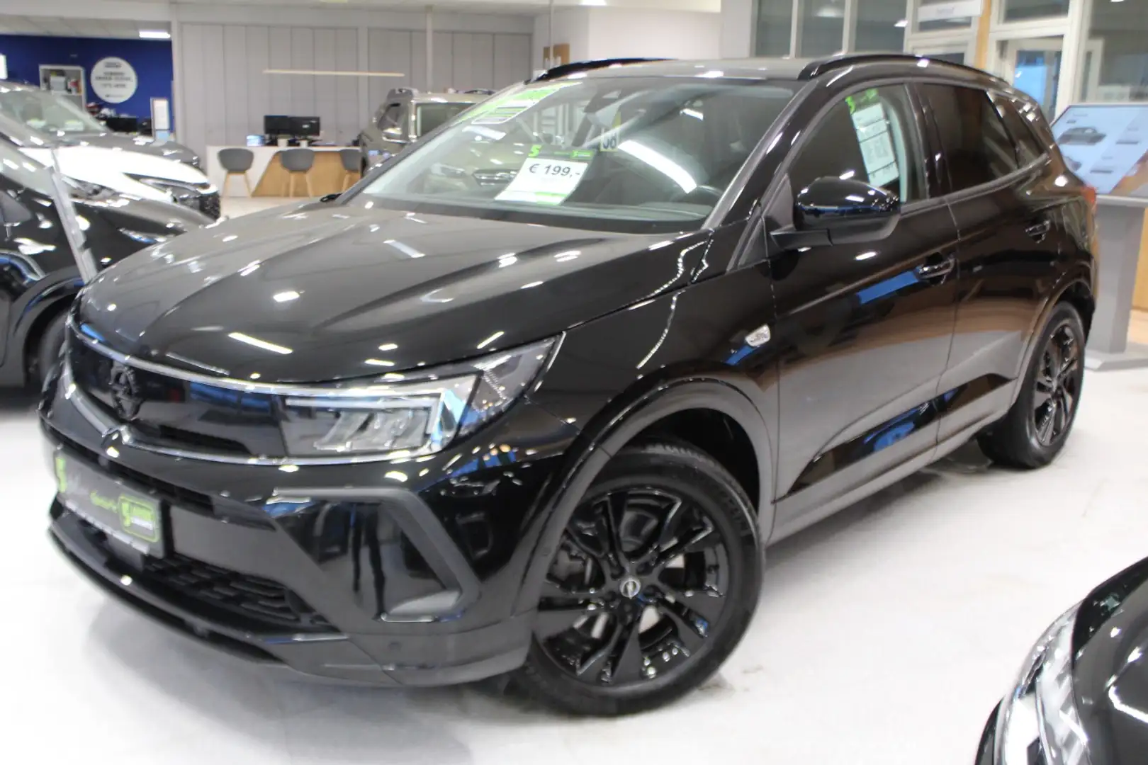 Opel Grandland 1.6 Turbo Hybrid GS LINE ACC+LED+Navi Schwarz - 2