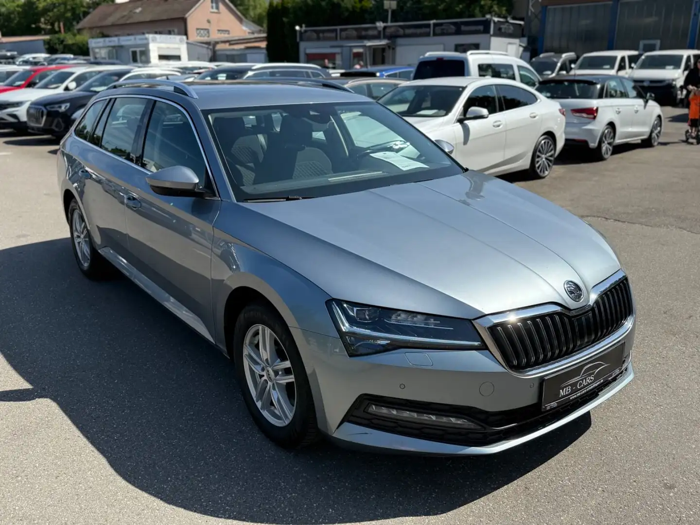 Skoda Superb Combi Ambition*DAB*LED*PDC Gris - 1