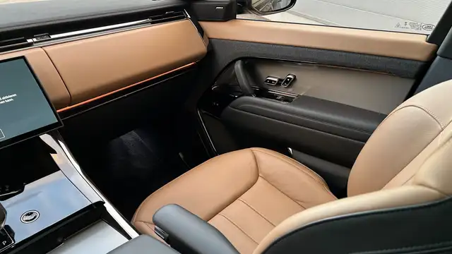 Land Rover Range Rover Sport Dynamic SE Hybrid Ansicht 25