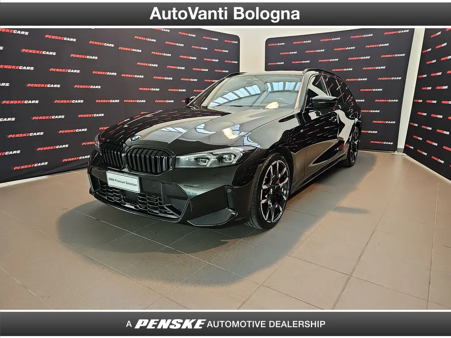 BMW 320 320d 48V xDrive Touring Msport Pro Zwart - 1