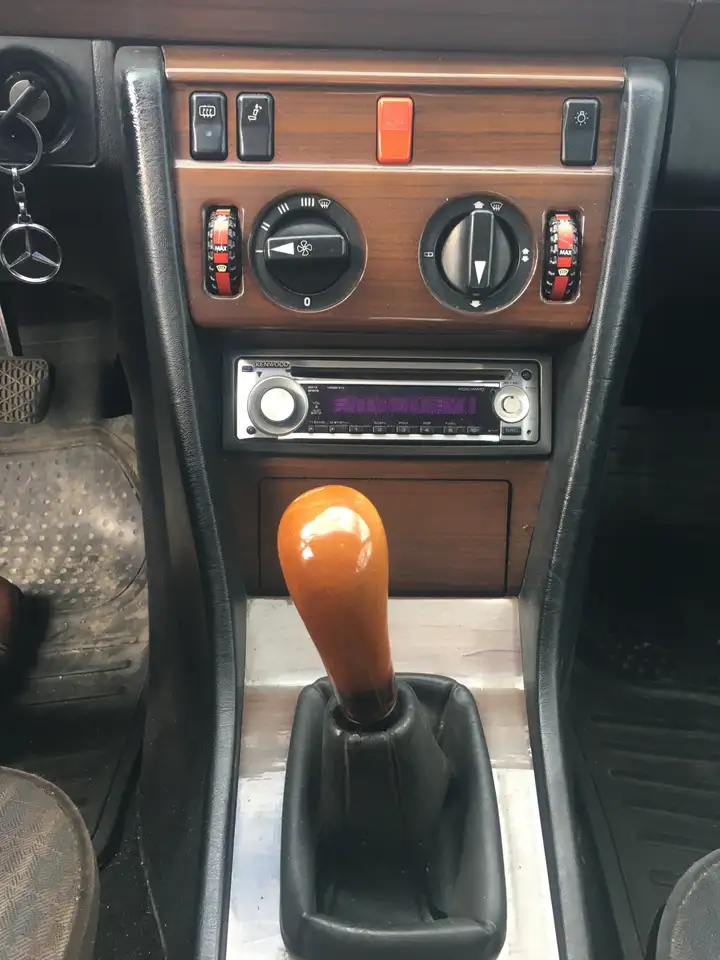 Mercedes-Benz E 230 Sportline, foto 8