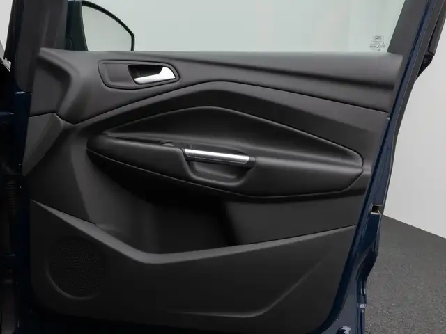 Ford Kuga view 26