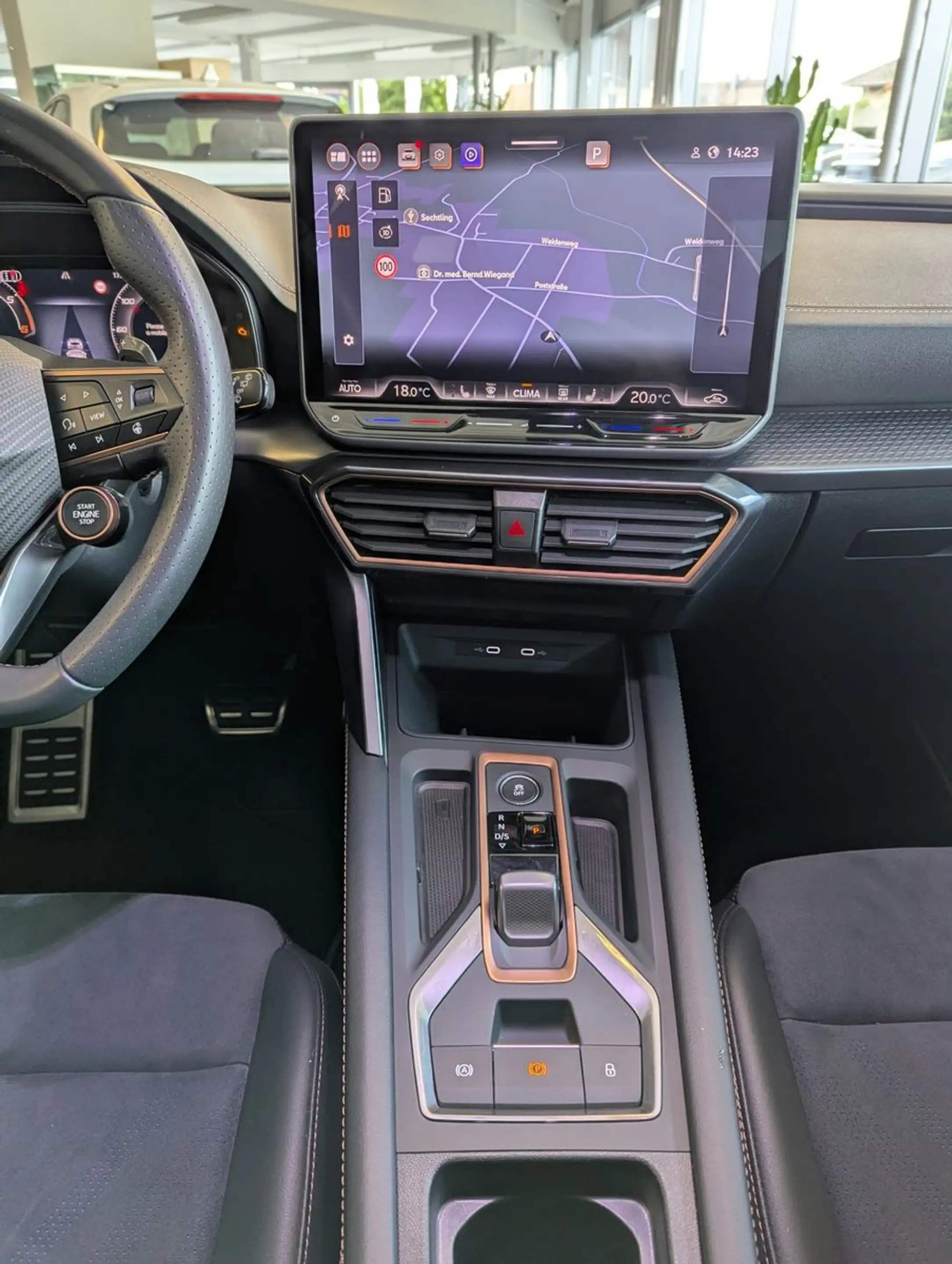 CUPRA Formentor 2.0 TDI Pano Sennh. DCC Matrix AHK 19" — photo 24
