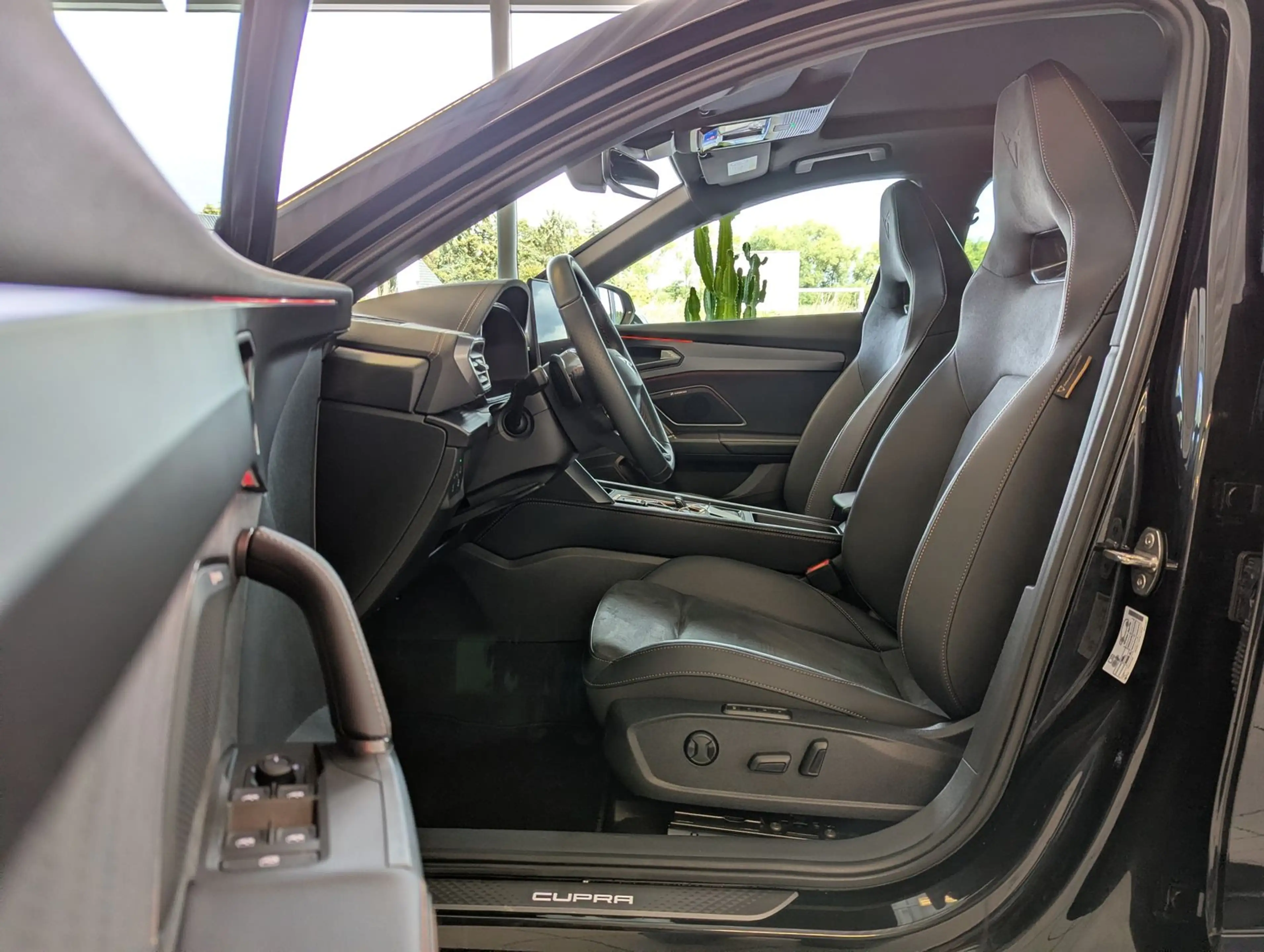 CUPRA Formentor 2.0 TDI Pano Sennh. DCC Matrix AHK 19" — photo 14