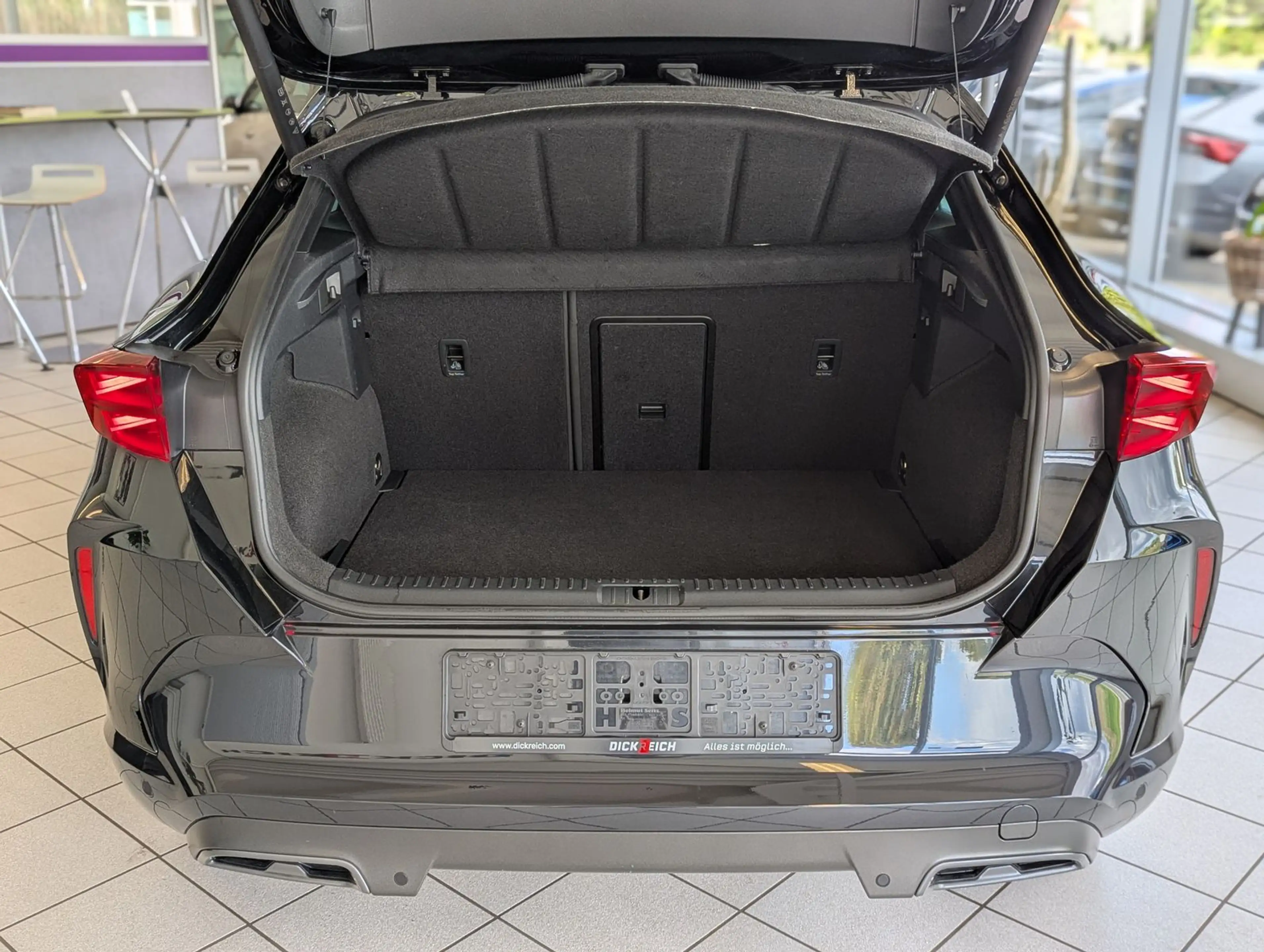 CUPRA Formentor 2.0 TDI Pano Sennh. DCC Matrix AHK 19" — photo 20