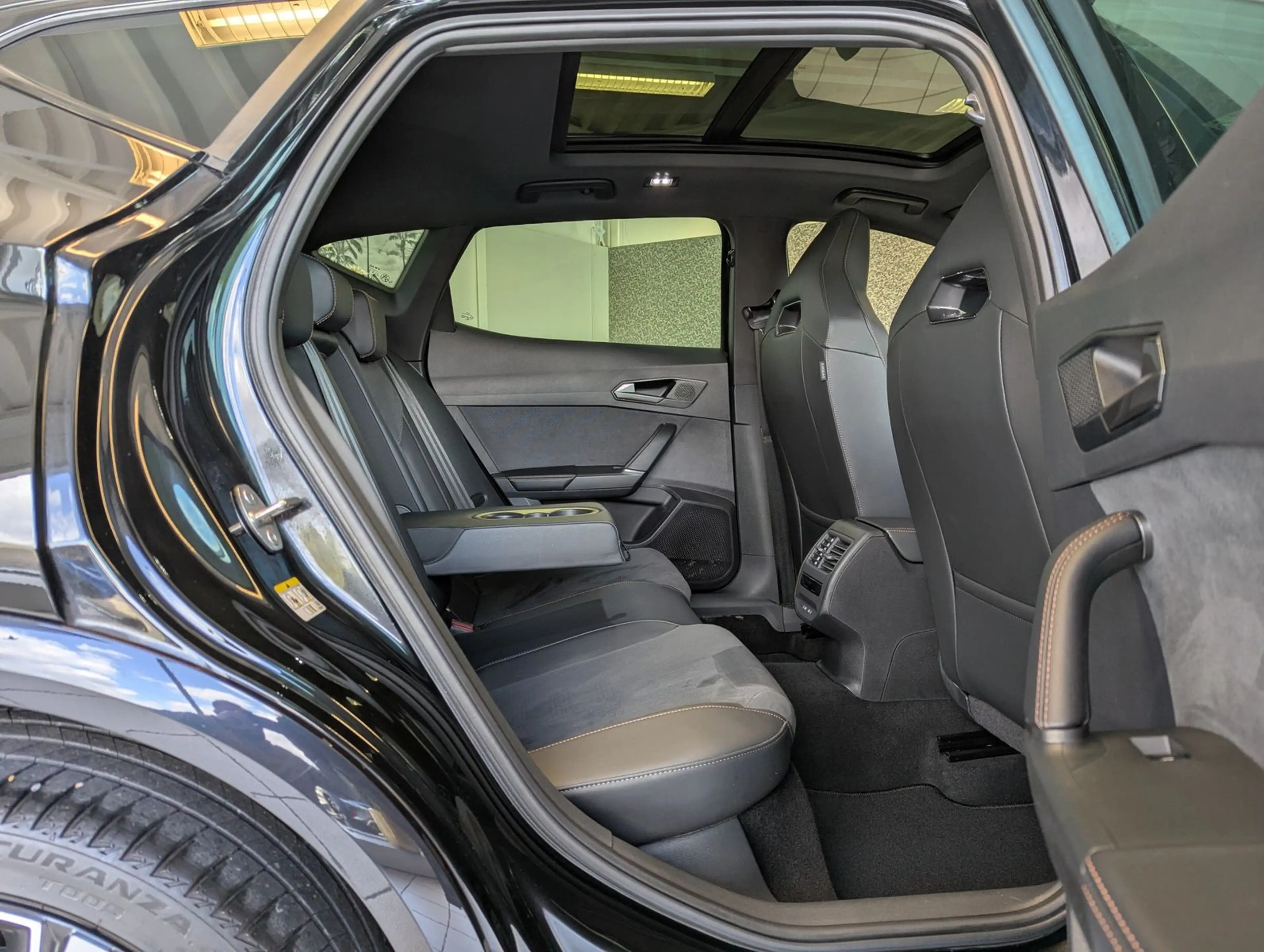 CUPRA Formentor 2.0 TDI Pano Sennh. DCC Matrix AHK 19" — photo 16