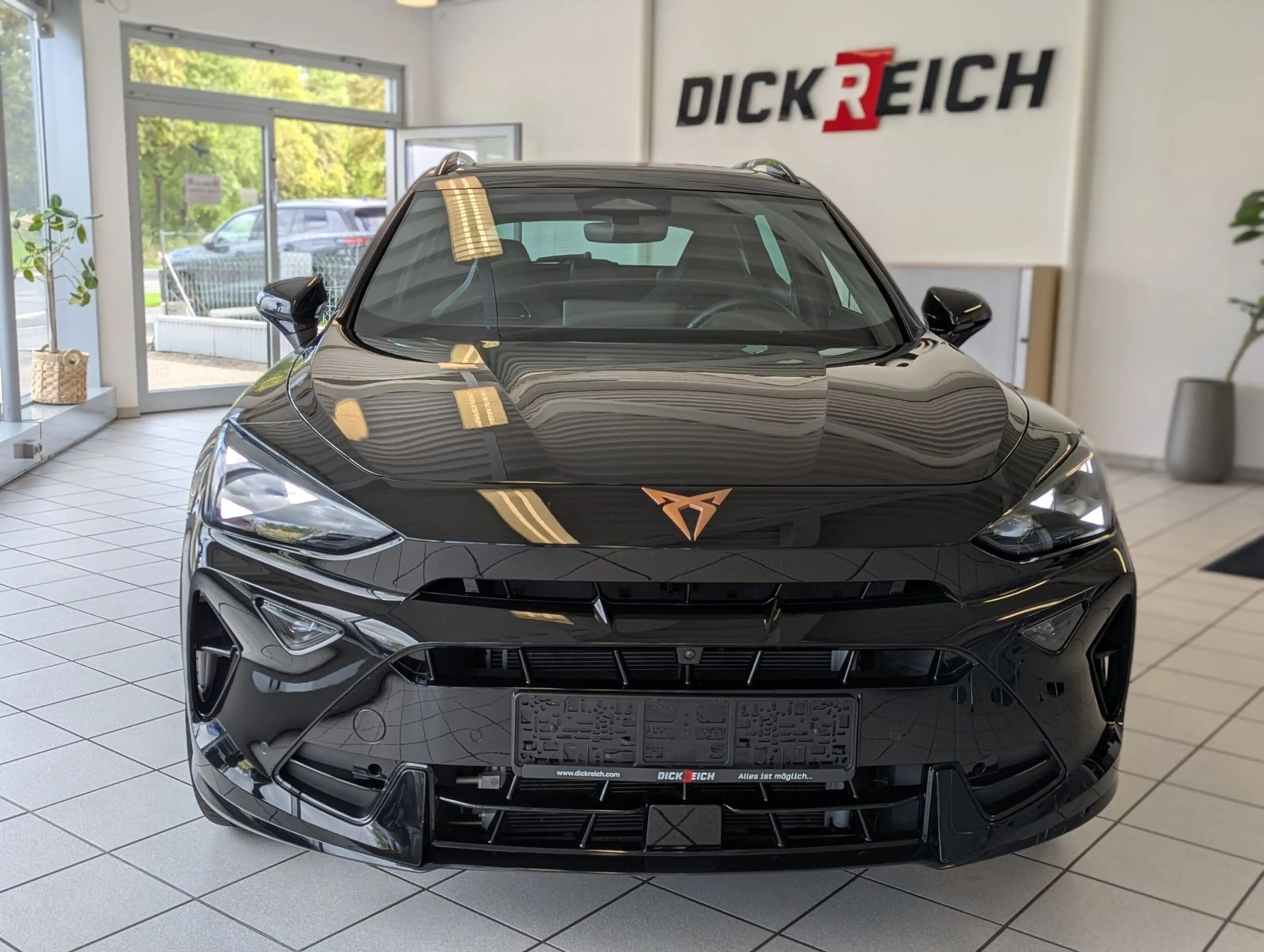 CUPRA Formentor 2.0 TDI Pano Sennh. DCC Matrix AHK 19" — photo 2
