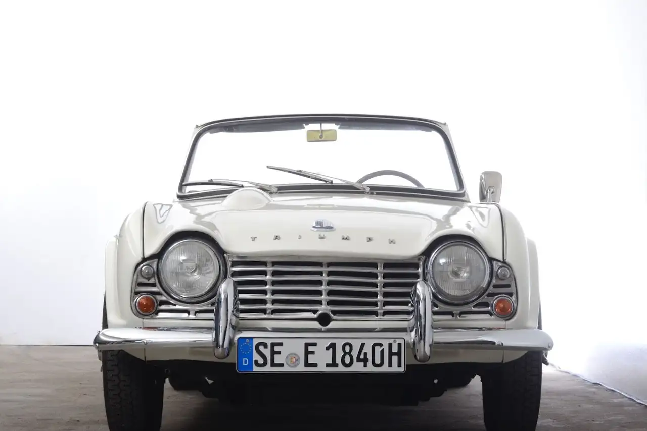 Triumph TR4