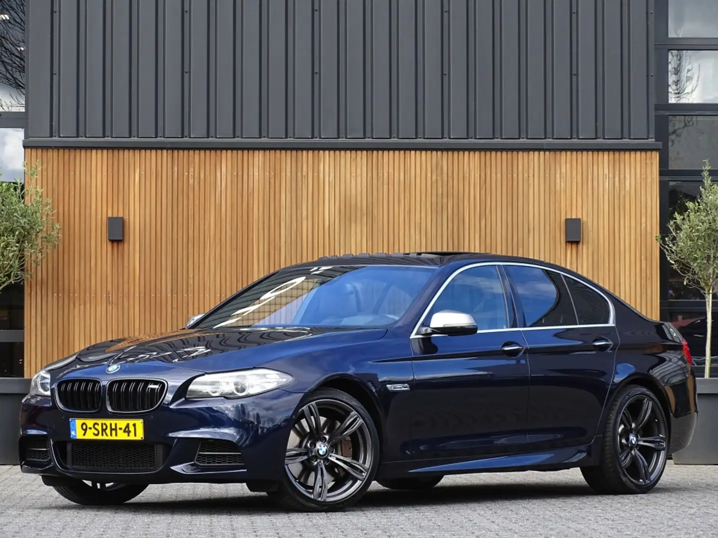 BMW M550 5-serie M550xd 381PK M-perf. Individual / LED *NAP Kék - 1