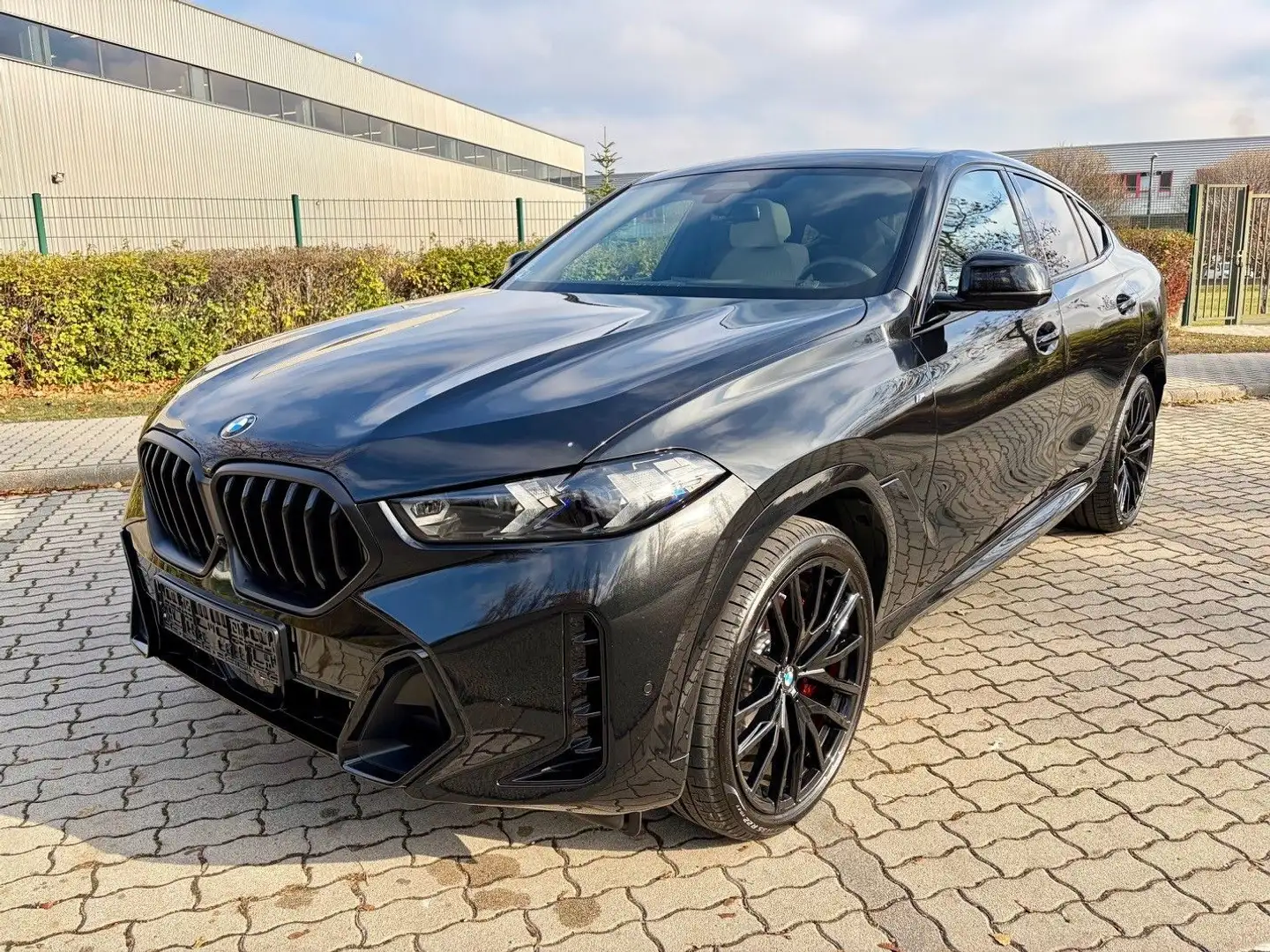 BMW X6 40 d xDrive M Sport Pro-Pano-22"-Massage-AHK Schwarz - 1