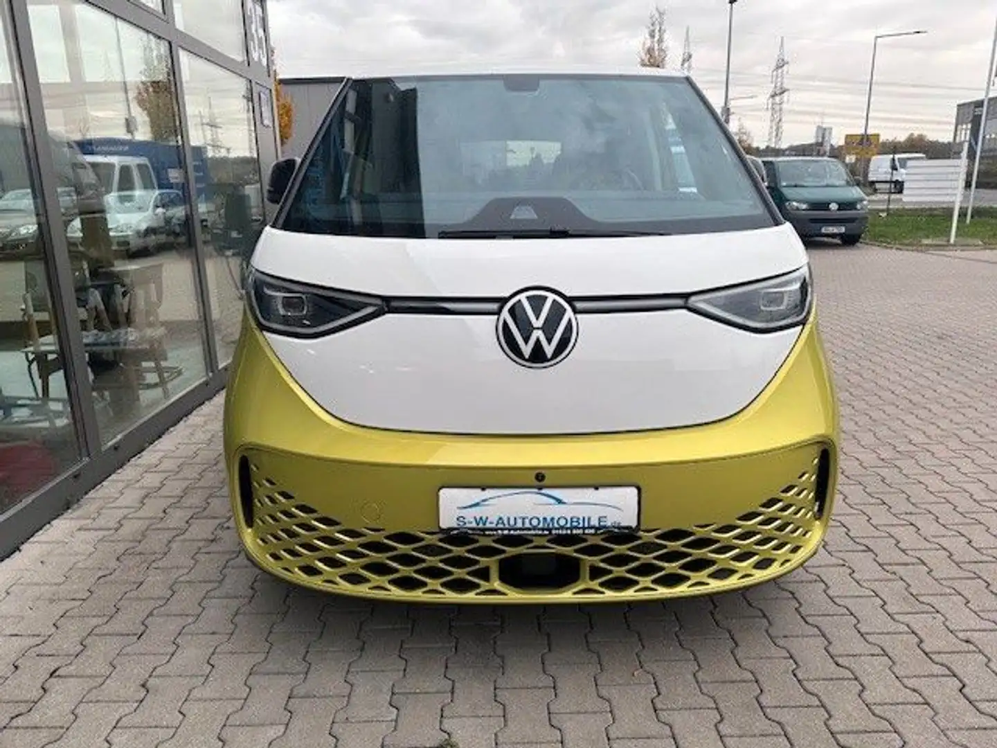 Volkswagen ID. Buzz Bus 150 kW Pro Sárga - 2