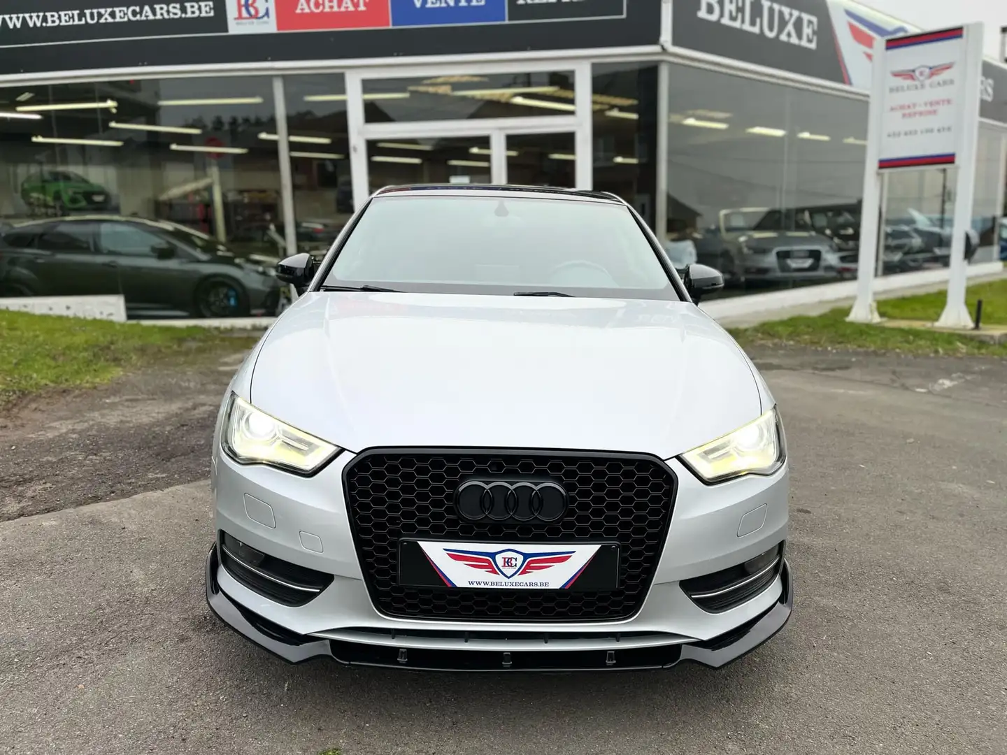 Audi A3 1.4 TFSI Finition S line *LED*BI XENON*TOIT NOIR* Gris - 2