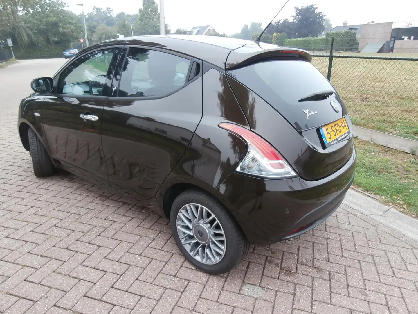Lancia Ypsilon 0.9 TwinAir Gold Bruin - 2