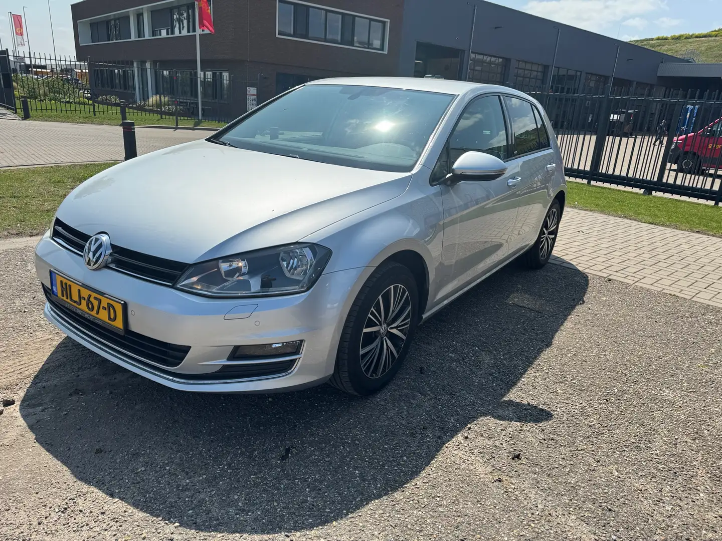 Volkswagen Golf Golf 1.2 TSI Con. Ser. - 1